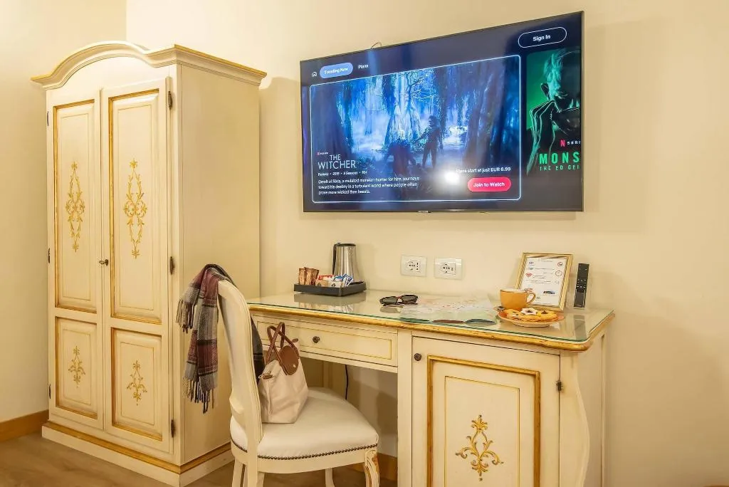 TRIPLE STANDARD Room, Porta Faenza, Florence