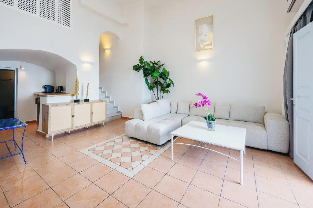 Room, Kastro Suites, Santorini