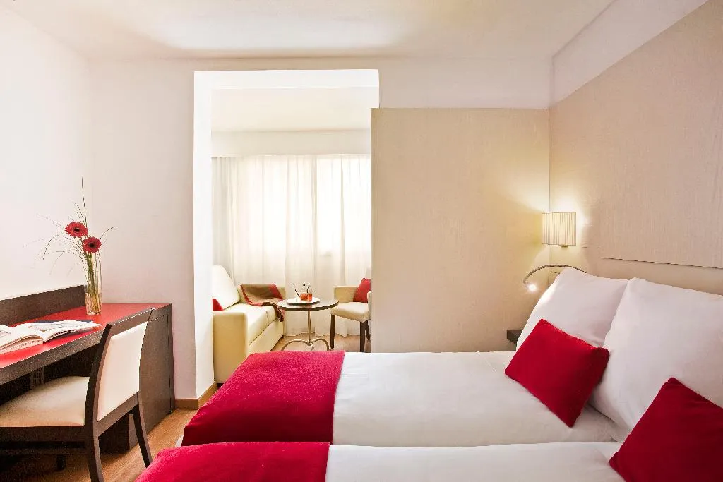 TRIPLE STANDARD Room, Grupotel Gravina, Barcelona