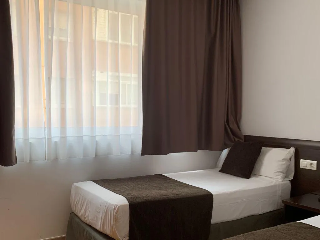 APARTMENT ONE BEDROOM Room, Hotel Travessera, Barcelona