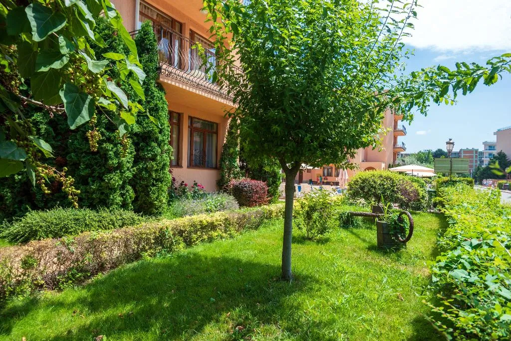 General view, Palazzo, Bourgas