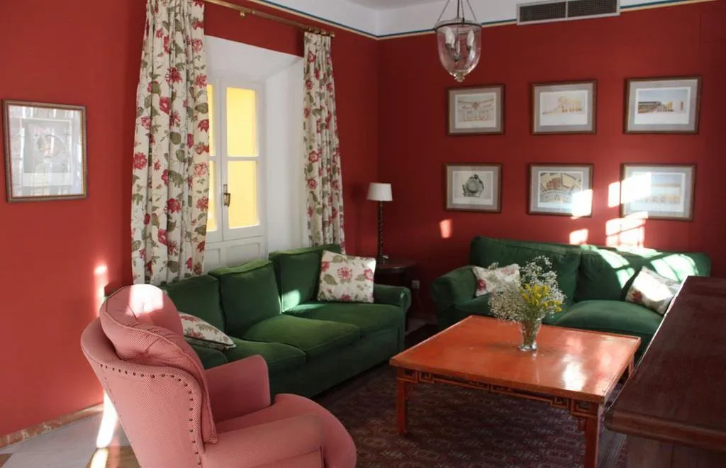 Room, Life Select San Bernardo, Seville