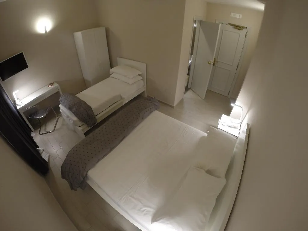 TRIPLE DELUXE Room, Up Hotel, Naples