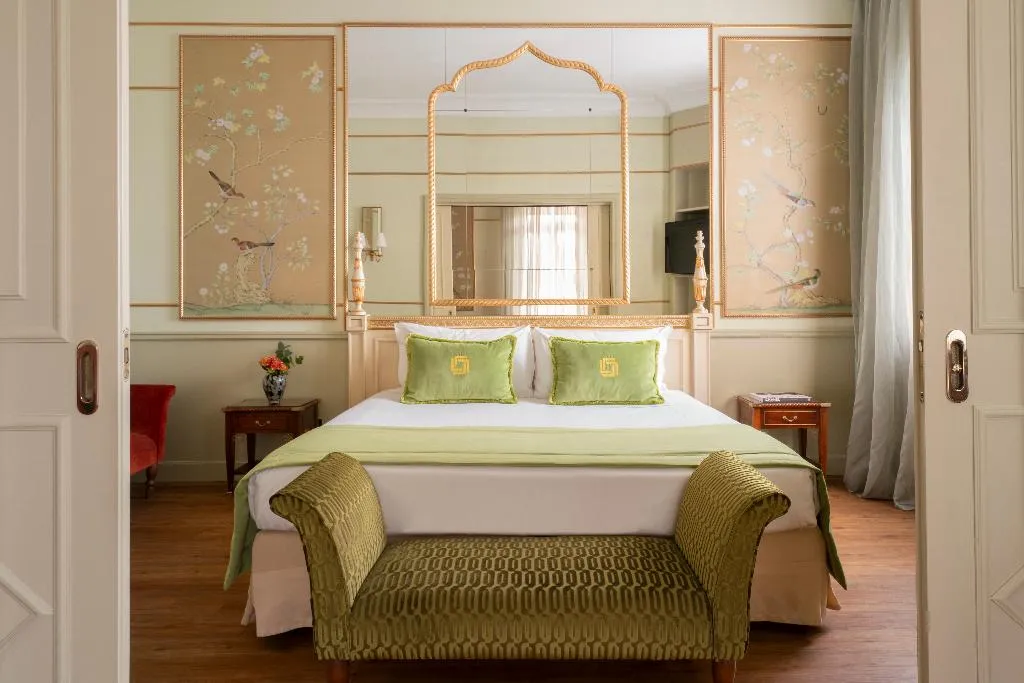 Room, Degli Aranci, Rome