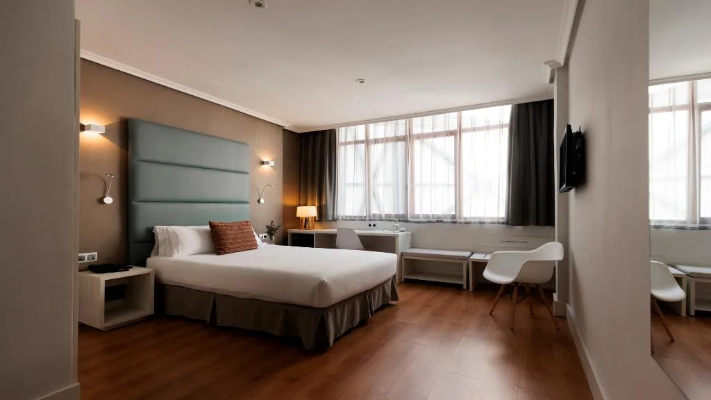 DOUBLE Accessible Room, Pax Guadalajara, Madrid