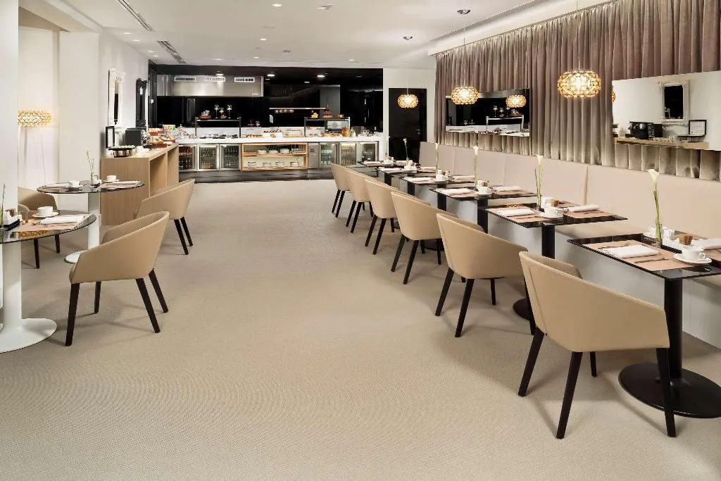 Restaurant, Melia Madrid Serrano, Madrid