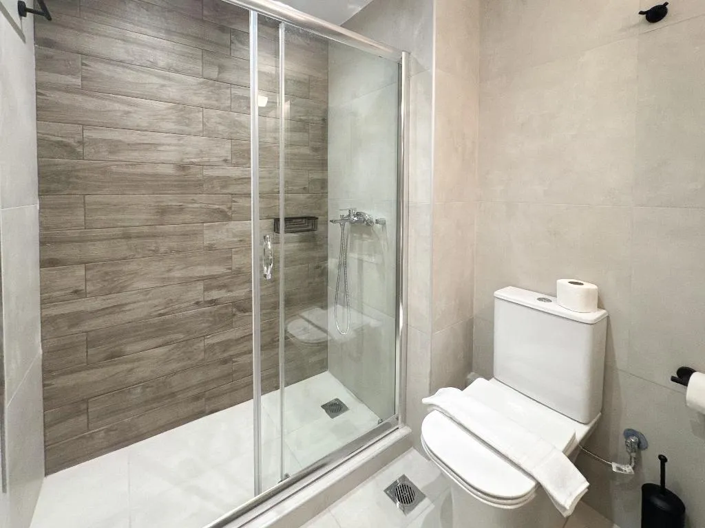 APARTMENT SUPERIOR WITH BALCONY Room, Noon Smart Residences, Athens