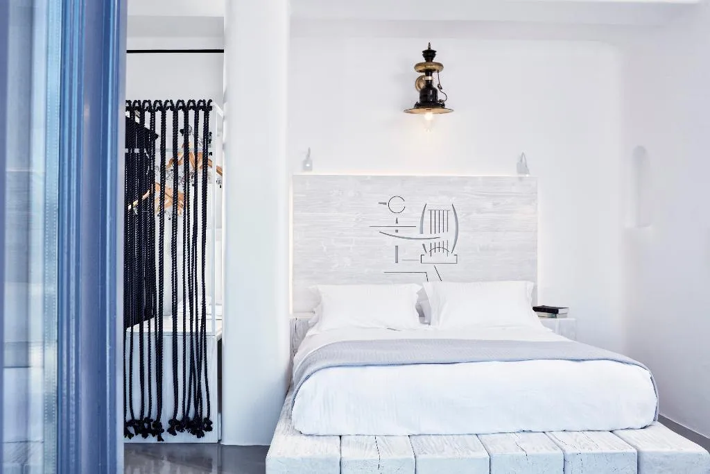 Double or Twin DELUXE Room, Homeric Poems, Santorini