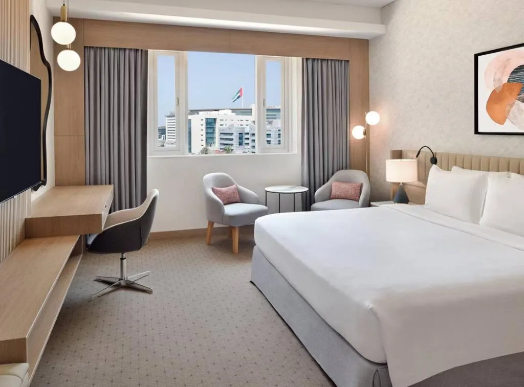 Double or Twin STANDARD Room, Crowne Plaza Jumeirah, Dubai