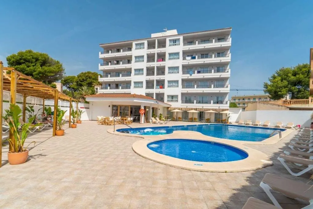 Pool, Hostal Alcina, Majorca