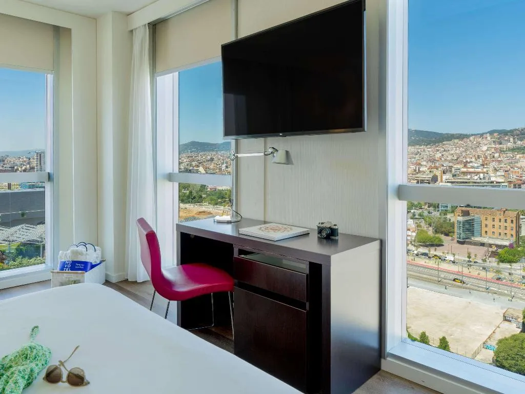 DOUBLE SUPERIOR WITH VIEWS Room, Novotel Barcelona City, Barcelona