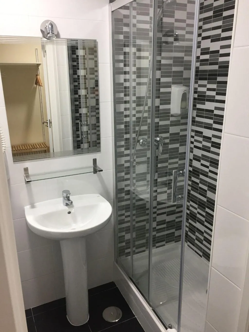 Room, Jqc Rooms, Madrid