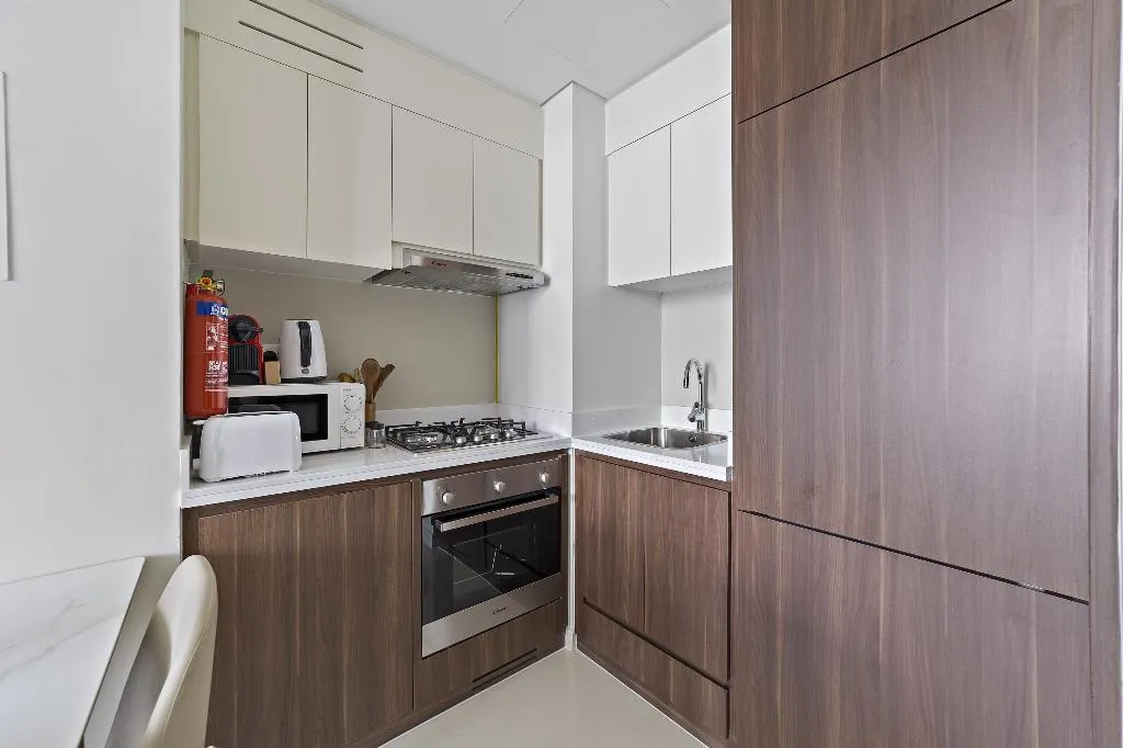 APARTMENT TWO BEDROOMS Room, Vera Residences, Dubai