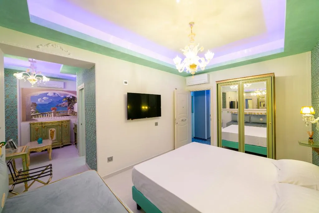 Room, Leucosya Luxury Rooms, Naples