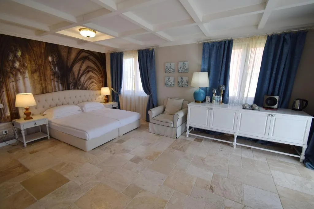 Room, Therma Palace, Varna
