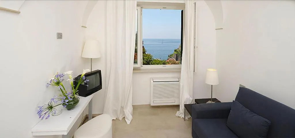 Room, Residence La Dolce Vita, Naples