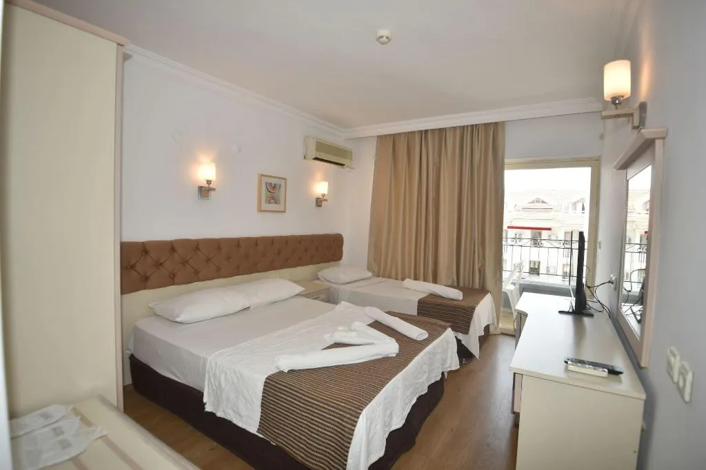 Room, Almena City Hotel, Dalaman