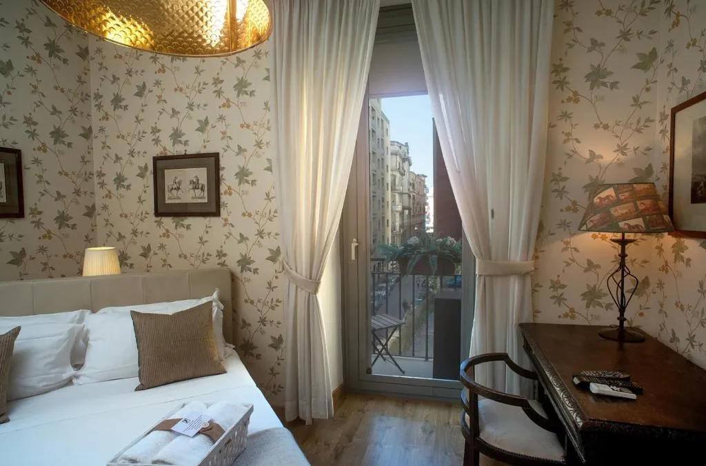 APARTMENT CAPACITY 4 Room, Residenza Echia, Naples