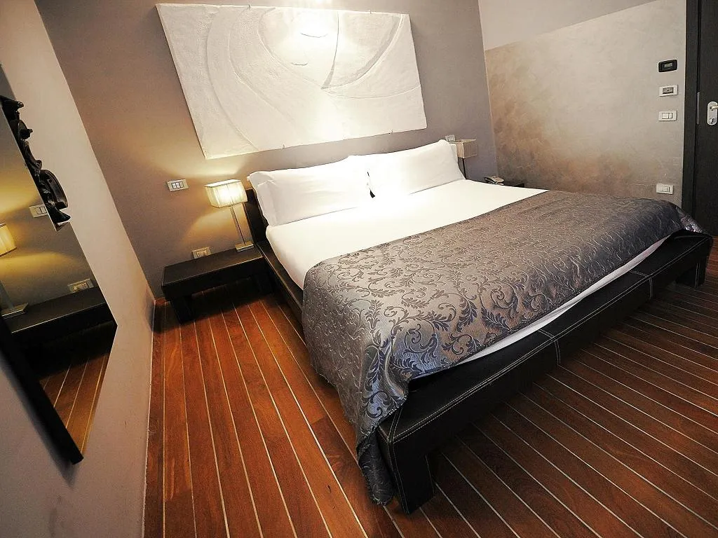 DOUBLE SUPERIOR Room, Borghese Palace Art Hotel, Florence