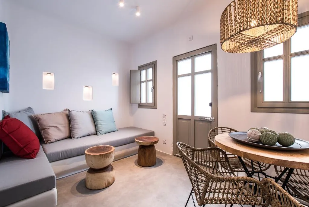 VILLA DELUXE WITH PRIVATE POOL Room, Cape 9, Santorini