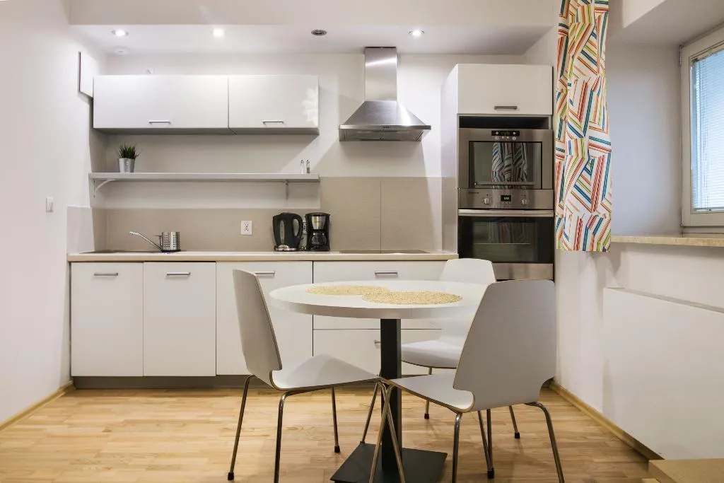 STUDIO CAPACITY 2 Room, Yourplace Biskupia Apartments, Krakow