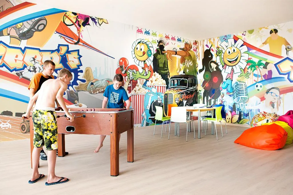 Sports and Entertainment, H10 Mediterranean Village, Costa Dorada