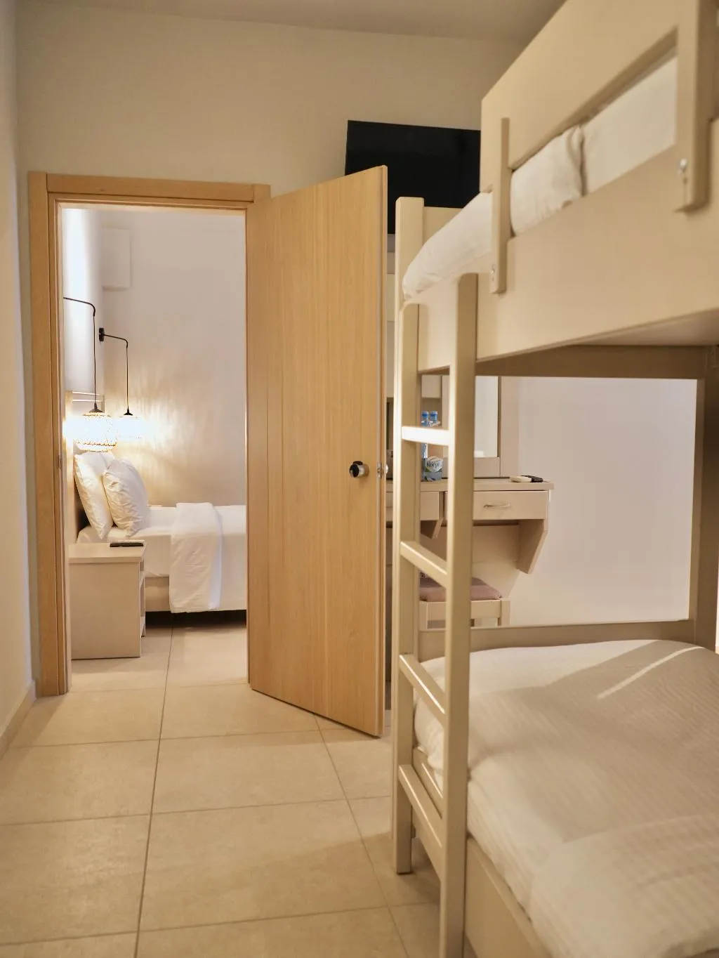 FAMILY ROOM CAPACITY 4 Room, Telesilla, Corfu