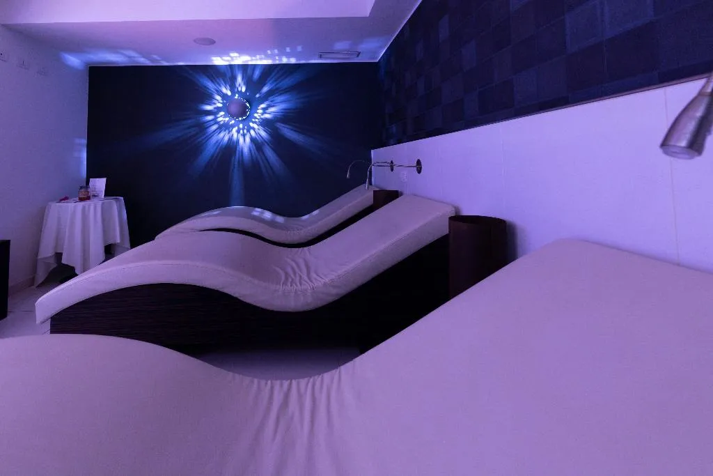 Sports and Entertainment, Spa Hotel Parigi 2, Milan