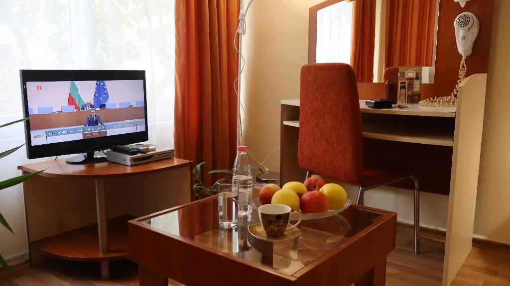 FAMILY ROOM CAPACITY 3 Room, Palitra, Varna