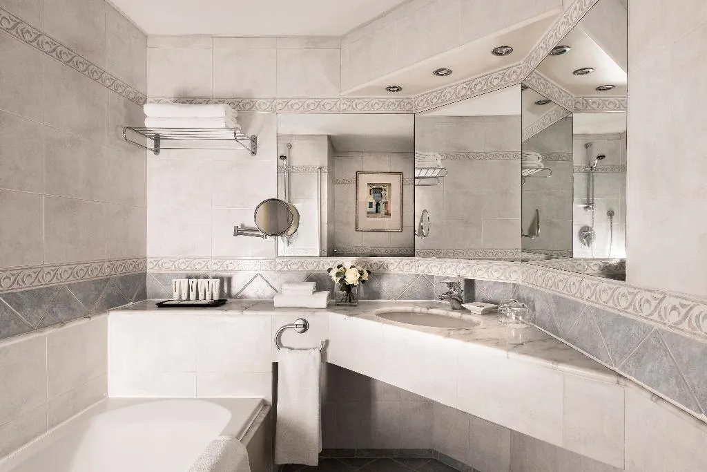 JUNIOR SUITE SEA VIEW Room, Corinthia Hotel St Georges Bay, Malta