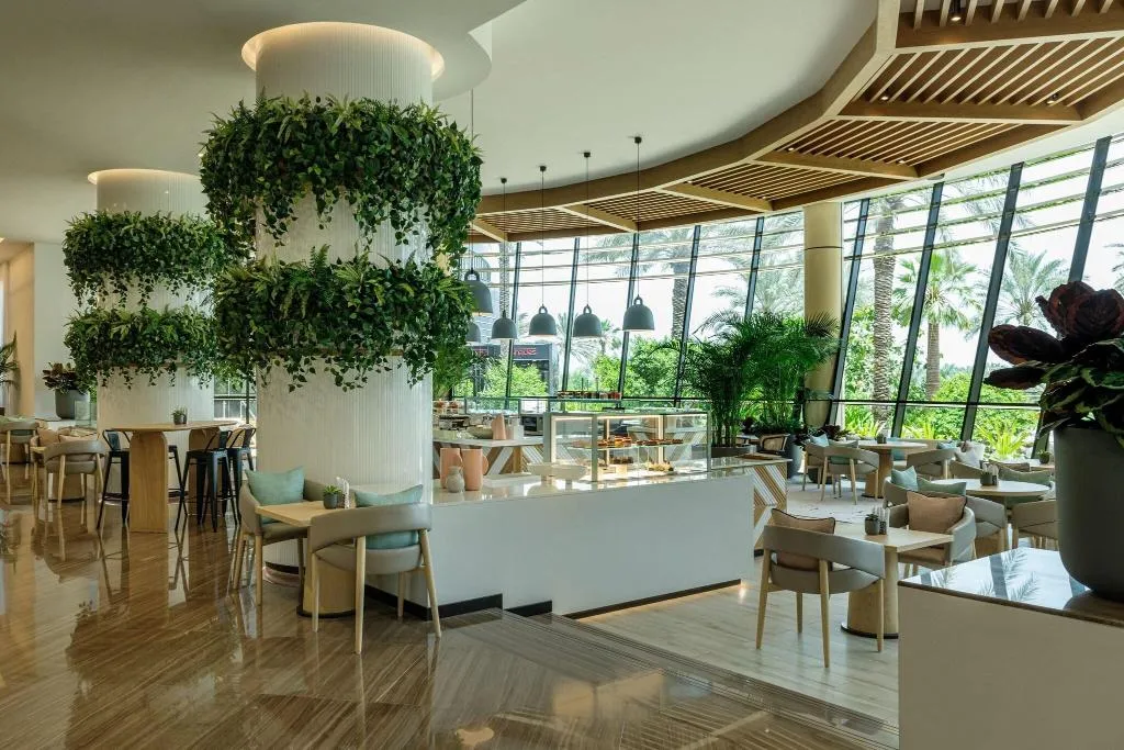 Restaurant, Le Royal Meridien Beach Resort and Spa, Dubai
