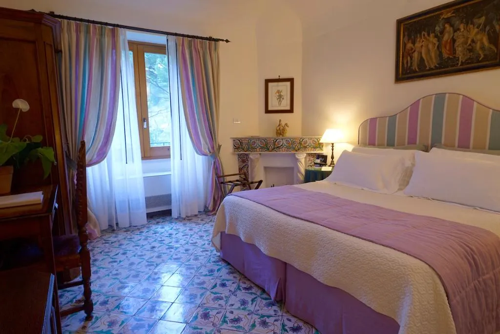 Double or Twin SUPERIOR Room, Villa Cimbrone, Naples