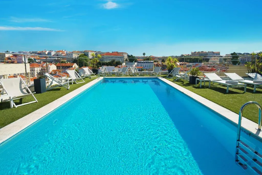 Pool, NH Collection Lisboa Liberdade, Lisbon