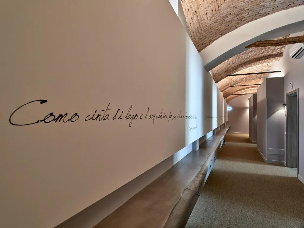 Lobby, Albergo Centrale, Milan
