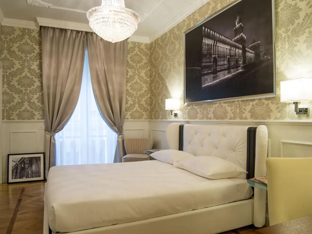 Room, Luxury Duomo Rooms, Milan