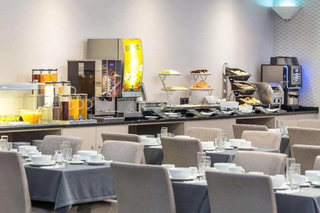 Restaurant, Empire Lisbon Hotel, Lisbon