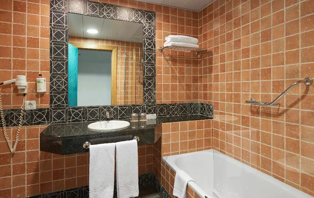 Room, Sol Barbados, Majorca