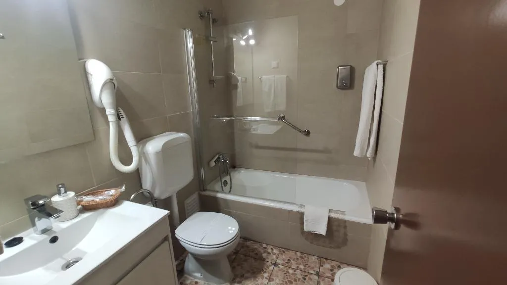 TRIPLE SUPERIOR WITH BALCONY Room, Aeromar, Algarve