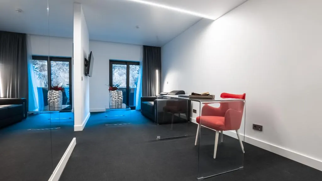SUITE ONE BED Room, Hills Hotel Lisboa, Lisbon