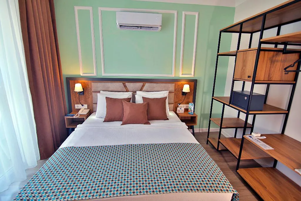 DOUBLE SINGLE USE SUPERIOR Room, Club Big Blue Suite Hotel, Antalya