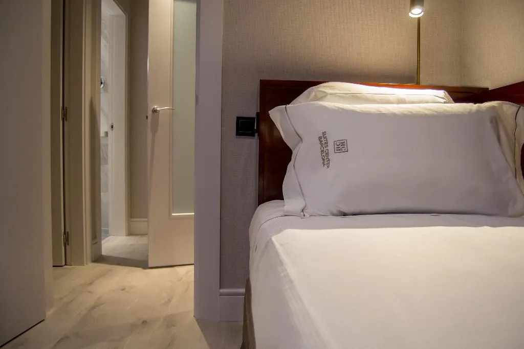 APARTMENT TWO BEDROOMS Room, Suites Center Barcelona, Barcelona