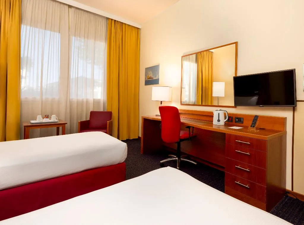 TWIN STANDARD Room, Crowne Plaza Venice East Quarto D'altino, Venice
