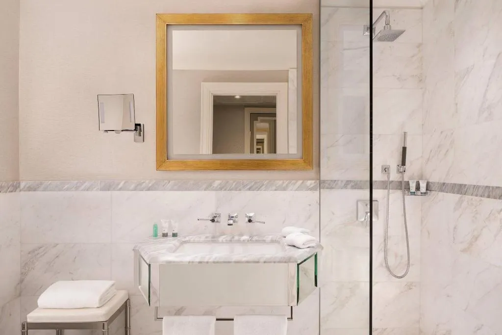 DOUBLE CLASSIC Room, The Westin Palace Milan, Milan