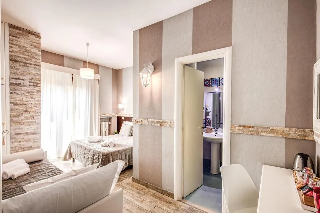 Room, Santamaria Inn, Rome