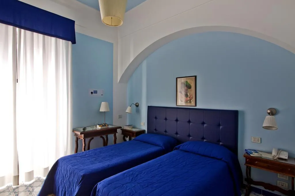 Room, Hotel Mignon, Naples