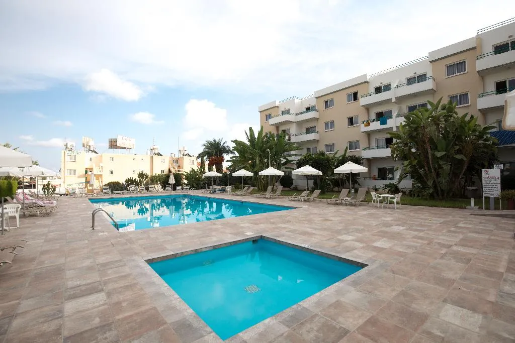 Pool, Debbie Xenia, Cyprus