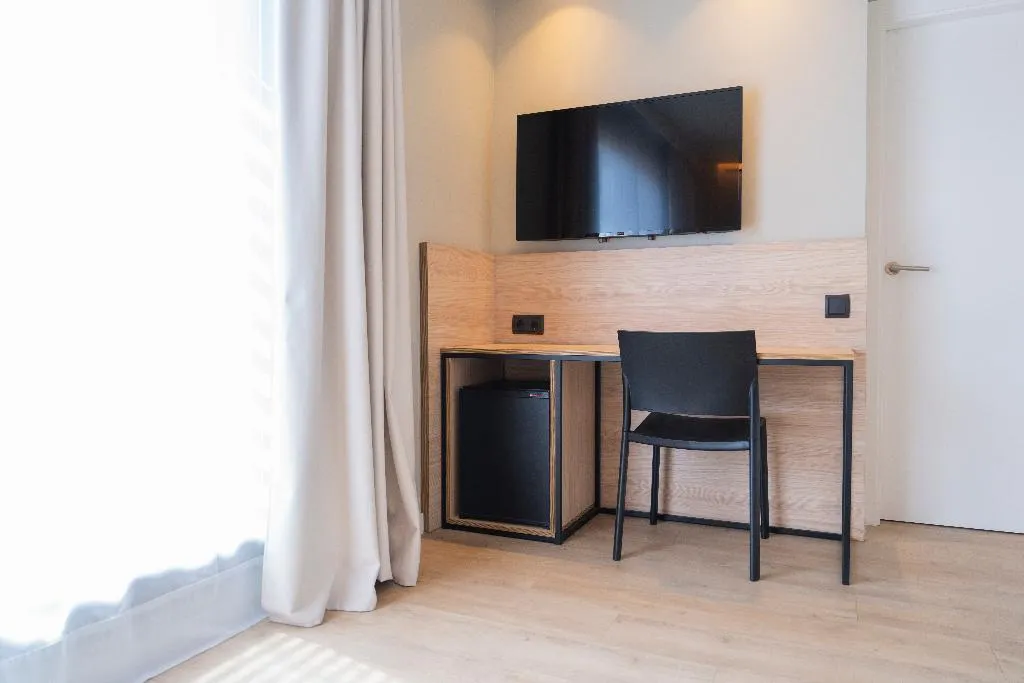 TWIN WITH TERRACE Room, Hotel Sant Pau, Barcelona