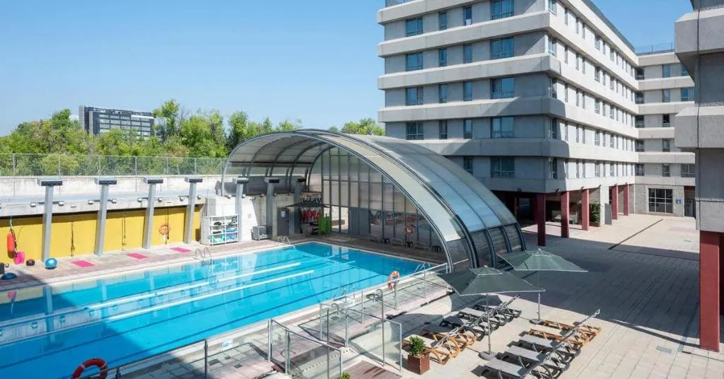 Pool, Madrid Airport Suites Affiliated By Melia, Madrid