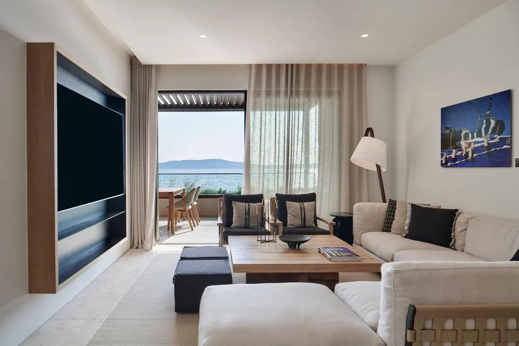 SUITE TWO BEDROOMS WITH PRIVATE POOL Room, W Costa Navarino- Adults Only, Kalamata