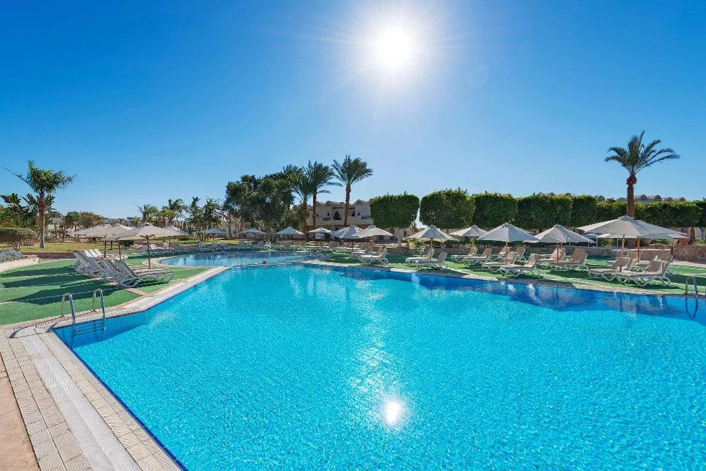 Pool, Reef Oasis Beach Resort, Red Sea Riviera